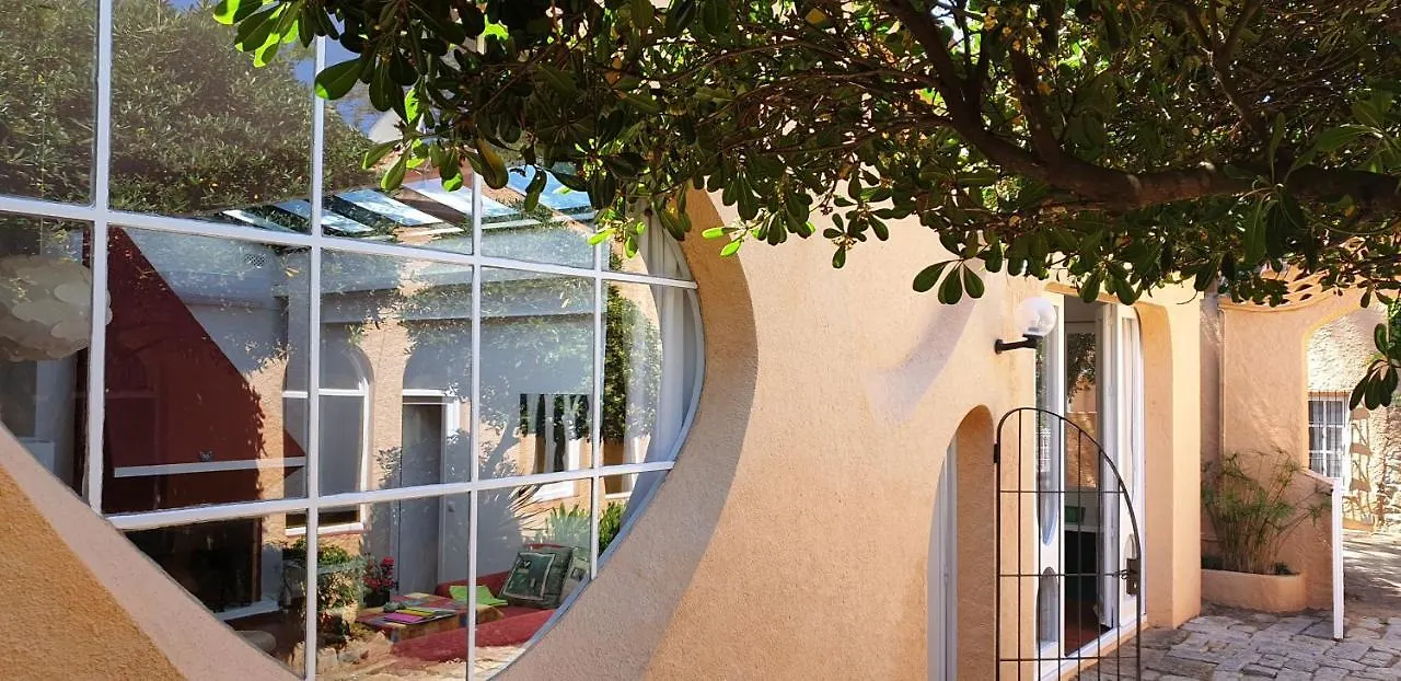 Casa Con Jardin A 45 Metros De La Playa. Es. Villa Palamos
